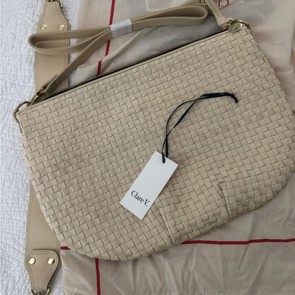 Clare V. | Moyen Messenger in Cream